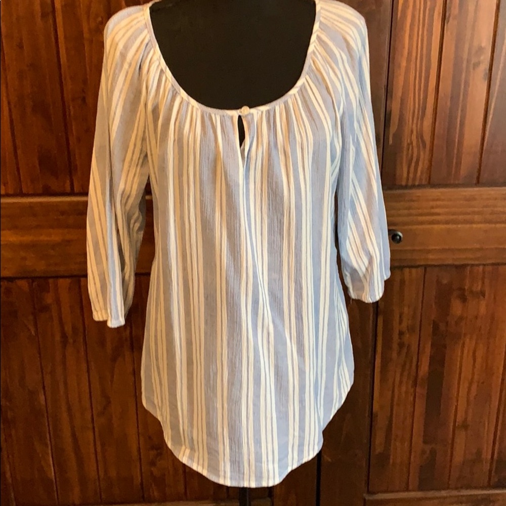 Croft and Barrow  gauze fabric 3/4 sleeve tunic